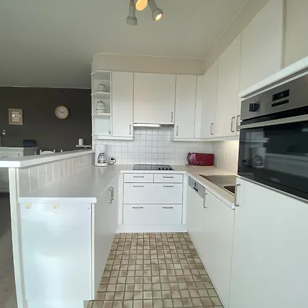 Apartment In Near Sandy Beaches, Cleaning Included