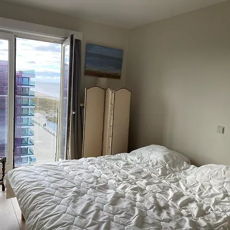 In Near Sandy Beaches, Cleaning Included Nieuwpoort